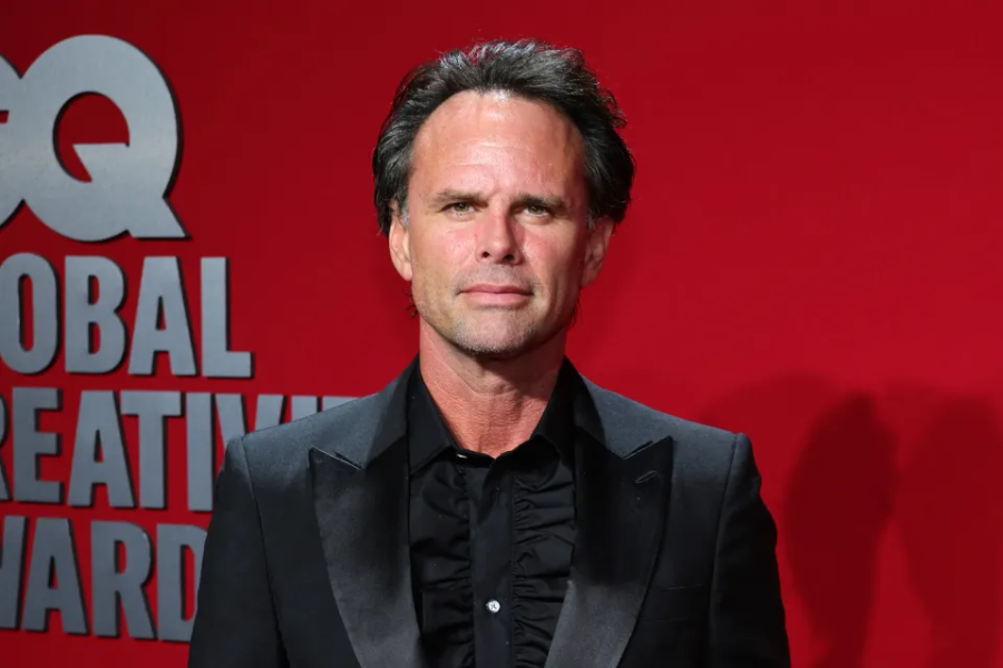 walton goggins net worth